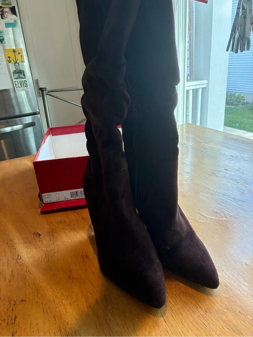 Women's Burgundy Suede Knee-High Pointed Toe Boots